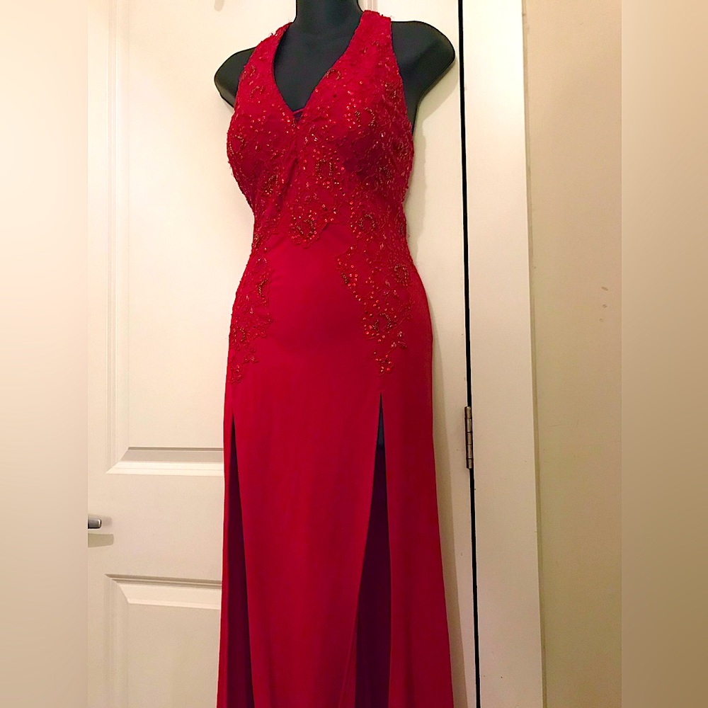 Niki Livas Red Lace Sequin & Beaded Gown Prom Formal